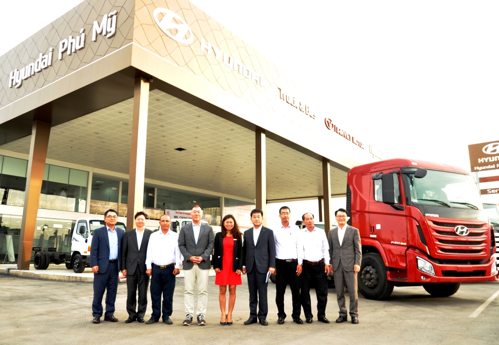 Phó Chủ tịch tập đoàn Hyundai gặp đại lý xe tải ở Việt Nam